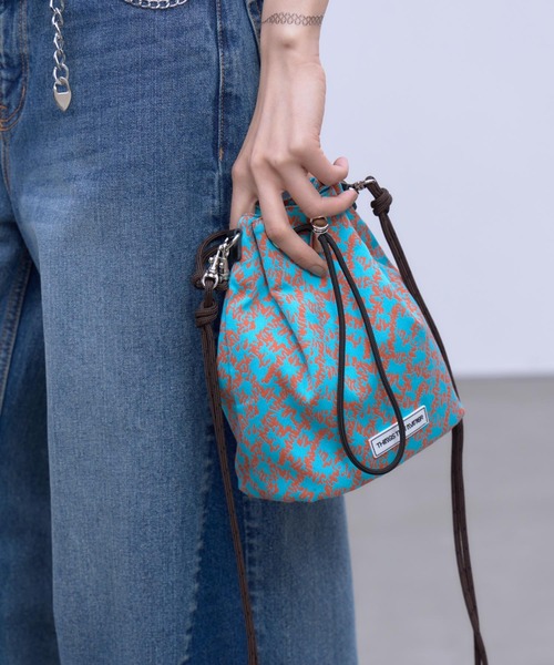 THINGS THAT MATTER（シングス ザット マター）の「【LIMITED FABRIC】TWO WAY DRAWSTRING BAG / ツー ウェイ ドローストリング バッグ（ハンドバッグ・レディース・ブラック/ブルー/ベージュ/グリーン/ピンク・FREE）」の15枚目の写真