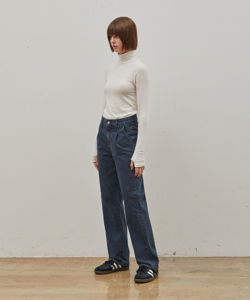 RYUL+WAI(リュルアンドワイ)の「デニムタックベーシックストレートパンツインディゴ(デニムパンツ・レディース・その他・MEDIUM/SMALL)」の3枚目の写真