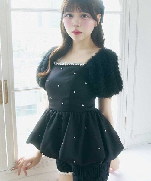 Belle Charme(ベルシャルム)の「【Belle Charme】Jewel Ballon Peplum Tops(シャツ/ブラウス・レディース・ブラック/オフホワイト/ベージュ・FREE)」の3枚目の写真