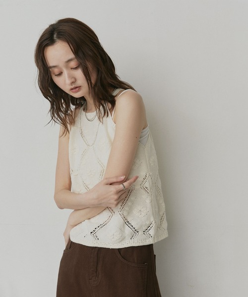 ad thie(アドティエ)の「ホルター ネック ジャガード ニット トップス(ニット/セーター・レディース・ブラック/アイボリー・FREE)」の12枚目の写真