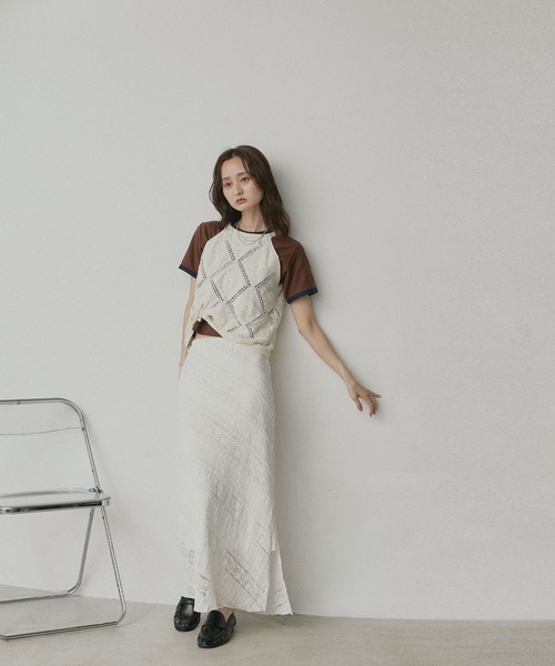ad thie(アドティエ)の「ホルター ネック ジャガード ニット トップス(ニット/セーター・レディース・ブラック/アイボリー・FREE)」の3枚目の写真