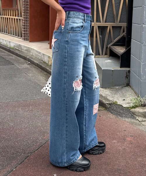 CIAOPANIC（チャオパニック）の「フラワーパッチダメージデニムパンツ（デニムパンツ・レディース・ブラック/ブルー・X-SMALL/MEDIUM/SMALL）」の18枚目の写真
