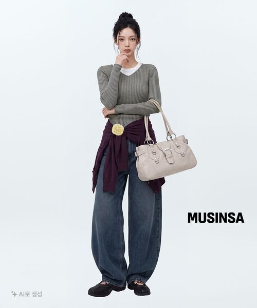 MUSINSA STANDARD WOMAN（ムシンサスタンダードウーマン）の「ウィメンズエッセンシャルカーブデニムパンツ[ミディアムインディゴ]（デニムパンツ・レディース・その他・30/24/25/26/27/28/29）」の19枚目の写真