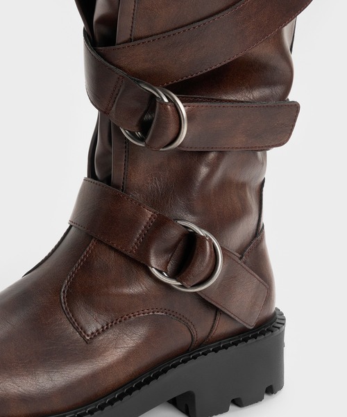 CHARLES & KEITH(チャールズ & キース)の「ダブルストラップ ロングブーツ(ブーツ・レディース・ブラック/ブラウン・24.5cm/23cm/25.5cm/22.5cm/25cm/23.5cm)」の12枚目の写真