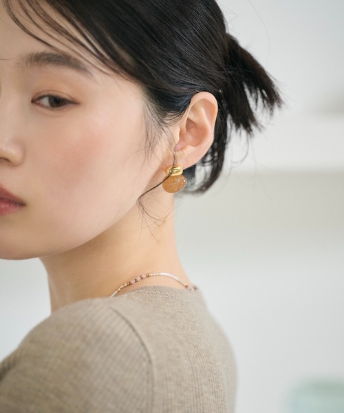 LAULEN(ローレン)の「resin mix design earrings /レジンミックスデザインピアス(ピアス(両耳用)・レディース・ベージュ/ブラウン/アイボリー・FREE)」の16枚目の写真