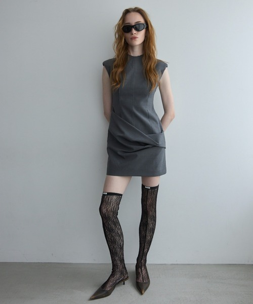 JOSE MOON(ジョゼムーン)の「POWER SHOULDER MINI DRESS/パワーショルダーミニドレス(ワンピース・レディース・ブラック/グレー・36/38)」の15枚目の写真