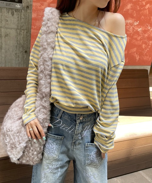 ROGER AND RAW(ロジャーアンドロウ)の「ボートネックボーダー長袖トップス(Tシャツ/カットソー・レディース・ピンク/チャコールグレー/イエロー・FREE)」の1枚目の写真