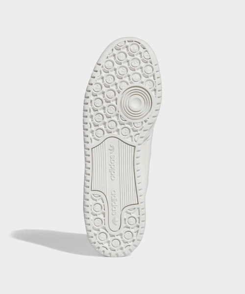 adidas(アディダス)の「フォーラム ロー CL / Forum Low CL / アディダスオリジナルス adidas Originals(スニーカー・メンズ・ホワイト・25.0cm/24.5cm/24.0cm/23.5cm/22.0cm/30.0cm/28.5cm/28.0cm/27.5cm/27.0cm/26.5cm/26.0cm/25.5cm)」の3枚目の写真
