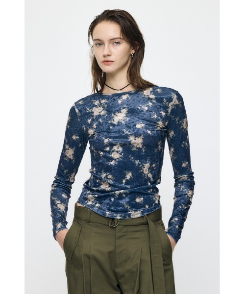 MOUSSY(マウジー)の「2WAY FLOWER VELOUR トップス(Tシャツ/カットソー・レディース・アイボリー/ネイビー・FREE)」の8枚目の写真