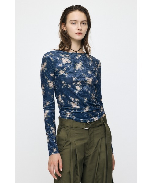MOUSSY(マウジー)の「2WAY FLOWER VELOUR トップス(Tシャツ/カットソー・レディース・アイボリー/ネイビー・FREE)」の11枚目の写真