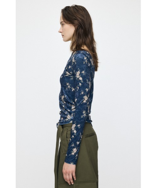 MOUSSY(マウジー)の「2WAY FLOWER VELOUR トップス(Tシャツ/カットソー・レディース・アイボリー/ネイビー・FREE)」の12枚目の写真