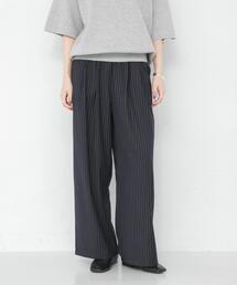 URBAN RESEARCH（アーバンリサーチ）の「『UR TECH SMOOTHLUXE』ウール混タックギャザーストレートパンツ（その他パンツ）」