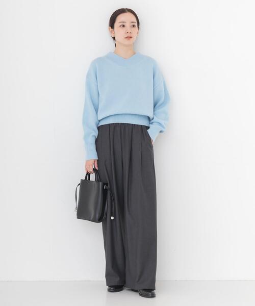 URBAN RESEARCH(アーバンリサーチ)の「『UR TECH SMOOTHLUXE』ウール混タックギャザーストレートパンツ(その他パンツ・レディース・ベージュ系その他/ライトグレー/チャコールグレー/ブルー系その他・40/38/36)」の15枚目の写真