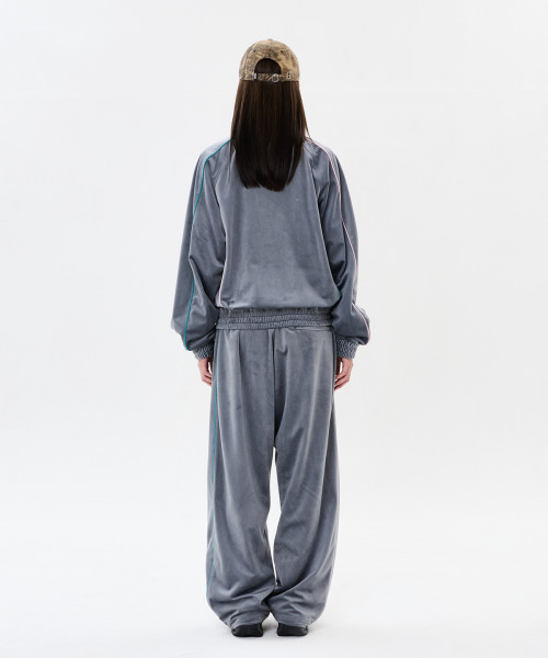 WKNDRS(ウィーキャンドース)の「VELVET TRACK PANTS (D.GREY)(スウェットパンツ・レディース・その他・MEDIUM/LARGE/X-LARGE)」の11枚目の写真