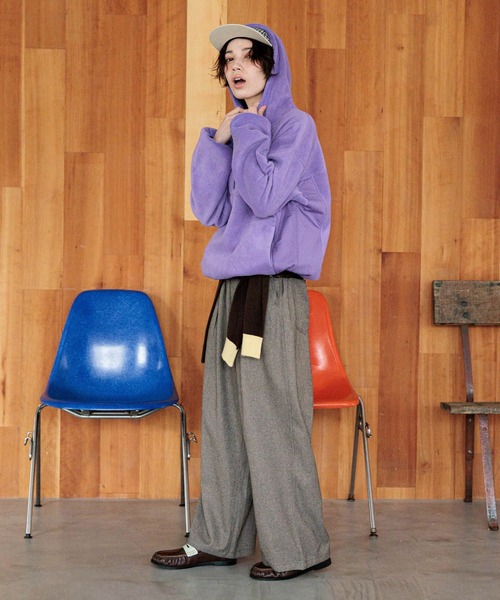 niko and...(ニコアンド)の「ソフトフリースBOYSZIPパーカー(パーカー・レディース・チャコール/ベージュ/パープル/レッド・MEDIUM/LARGE)」の19枚目の写真