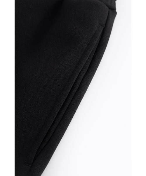 UNKNOWN LONDON(アンノウン・ロンドン)の「スエットパンツ|Black x Purple Cross Rhinestone Jogger|Unknown London(スウェットパンツ・メンズ・ブラック・SMALL/MEDIUM/LARGE/X-LARGE)」の7枚目の写真