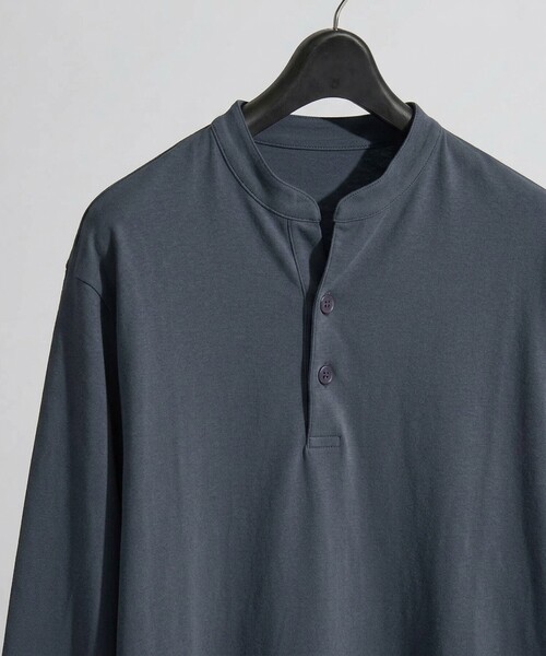 ABAHOUSE(アバハウス)の「【快適速乾】ALL SEASON COTTON Vネック スキッパーTシャツ / ヘンリーネック(Tシャツ/カットソー・メンズ・ホワイト/ブラック/グレイッシュベージュ/グレイッシュブルー・44/46/48)」の4枚目の写真