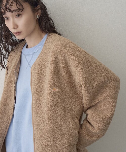 KELTY(ケルティ)の「【KELTY(ケルティ)別注】ノーカラーWジップボアブルゾン(ブルゾン・レディース・ナチュラル/ダークグレー/ベージュ・L/M)」の2枚目の写真