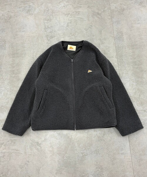 KELTY(ケルティ)の「【KELTY(ケルティ)別注】ノーカラーWジップボアブルゾン(ブルゾン・レディース・ナチュラル/ダークグレー/ベージュ・L/M)」の1枚目の写真