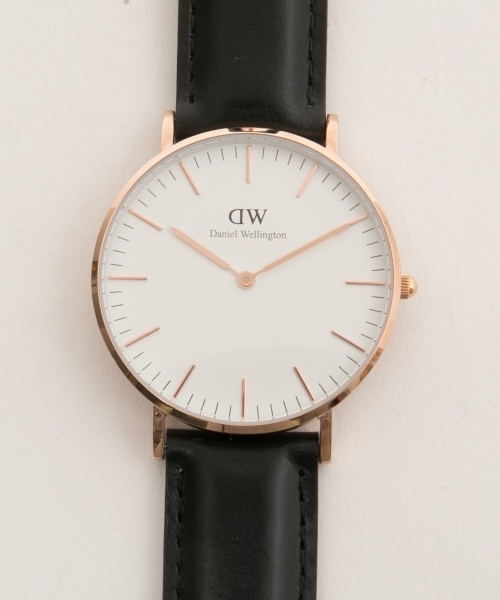 Daniel Wellington（ダニエルウェリントン）の「Daniel Wellington ダニエル・ウェリントン Sheffield CLASSIC 36MM（アナログ腕時計・メンズ・ブラック×ゴールド・FREE）」の3枚目の写真