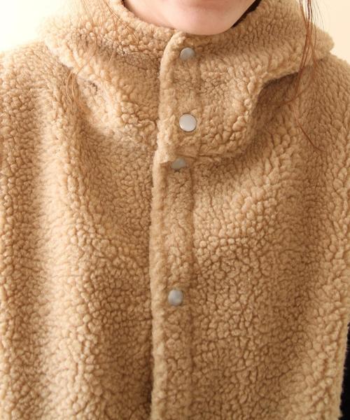 coen（コーエン）の「【昨年大ヒット・追加予約】フーデッドボアベスト(ベージュ→WEB限定)（ベスト・レディース・ベージュ/ネイビー/オフホワイト・LARGE/MEDIUM）」の7枚目の写真