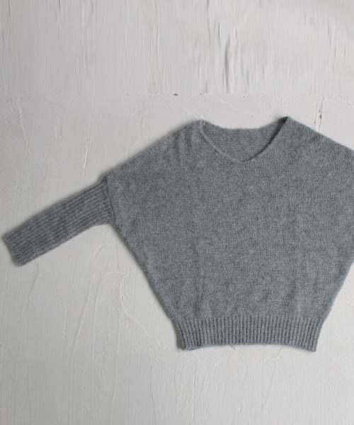 antiqua（アンティカ）の「モヘアデザインニット（ニット/セーター・レディース・ブラック/ベージュ/キャメル/ピンク/ライトブルー/ダークブラウン/ネイビー/ライトグレー・FREE）」の11枚目の写真