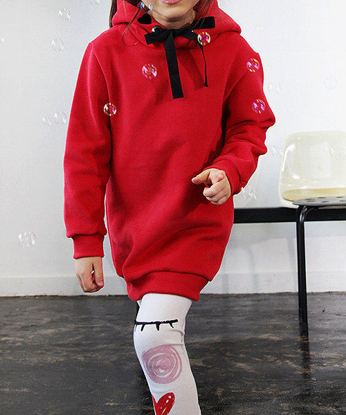 Rora（ローラ）の「Rora レッドローマン 裏起毛 ロングパーカー （パーカー・キッズ・レッド・90cm/100cm/110cm/120cm/130cm）」の12枚目の写真