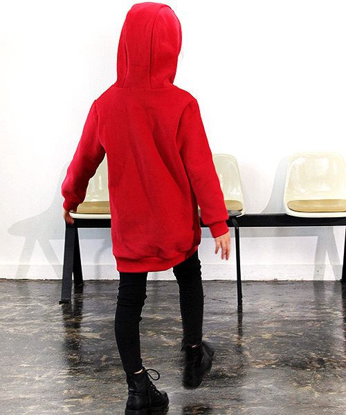 Rora（ローラ）の「Rora レッドローマン 裏起毛 ロングパーカー （パーカー・キッズ・レッド・90cm/100cm/110cm/120cm/130cm）」の13枚目の写真