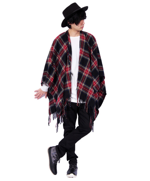 ８(eight)（エイト）の「チェックポンチョ 大判 マフラー ストール（ポンチョ・メンズ・ブラック/ベージュ/レッド/グリーン・FREE）」の5枚目の写真