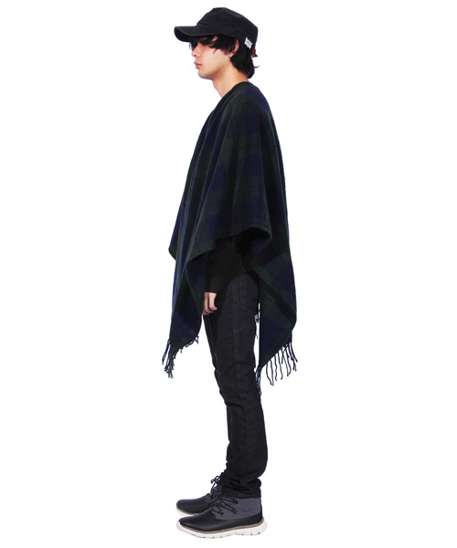 ８(eight)（エイト）の「チェックポンチョ 大判 マフラー ストール（ポンチョ・メンズ・ブラック/ベージュ/レッド/グリーン・FREE）」の6枚目の写真