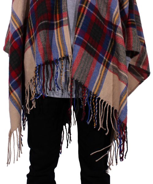 ８(eight)（エイト）の「チェックポンチョ 大判 マフラー ストール（ポンチョ・メンズ・ブラック/ベージュ/レッド/グリーン・FREE）」の10枚目の写真