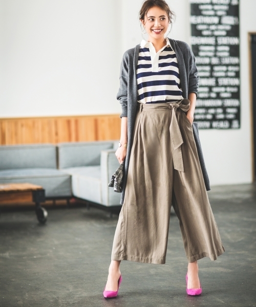 BAYFLOW(ベイフロー)の「ウエストリボンワイドパンツ 18AW(パンツ)」|カーキ