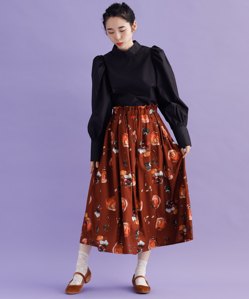 MERLOT（メルロー）の「ポールドフローラル柄スカート7856（スカート・レディース・ブラック/ブラウン・FREE）」の6枚目の写真