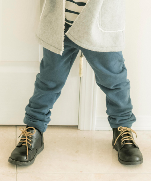 Catherine Cottage（キャサリンコテージ）の「裏起毛キッズカラーストレッチパンツ（その他パンツ・キッズ・ブラック/ネイビー/ブラウン/カーキ/ダークグレー/ボルドー/マスタード/ブルー系その他/ピンク系その他/ライラック/グレイッシュブルー/ピンク系その他2・100/110/120/130/140/90/150/160）」の6枚目の写真