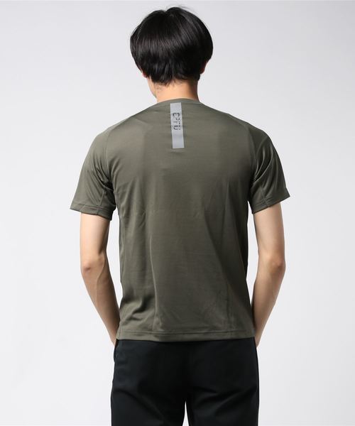 Champion(チャンピオン)の「【Champion/チャンピオン】メンズ CPFU Tシャツ(Tシャツ/カットソー・メンズ・オリーブ/ダークブルー/グレー/ライトグレー/レッド系その他6・X-LARGE/MEDIUM/LARGE)」の6枚目の写真