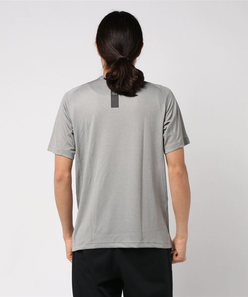 Champion(チャンピオン)の「【Champion/チャンピオン】メンズ CPFU Tシャツ(Tシャツ/カットソー・メンズ・オリーブ/ダークブルー/グレー/ライトグレー/レッド系その他6・X-LARGE/MEDIUM/LARGE)」の9枚目の写真