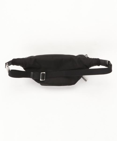 ASH（アッシュ）の「【FERN】BL ナイロンボディバッグ（ショルダーバッグ・レディース・ブラック・ONE SIZE）」の2枚目の写真