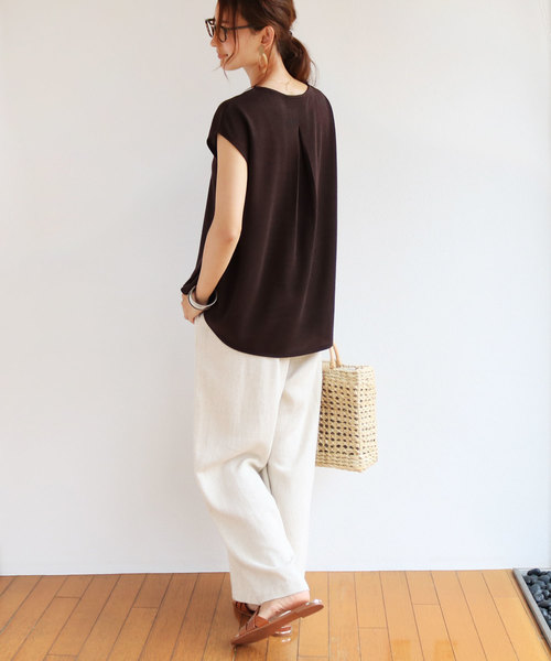 andme（アンドミー）の「ニットソーフレンチスリーブフレアトップス（Tシャツ/カットソー・レディース・オフホワイト/カーキ/ライトベージュ/ブラック/ベージュ/ネイビー/ブラウン・M）」の16枚目の写真