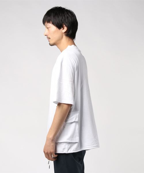 revertical(リバーティカル)の「ダブルポケット ビッグシルエットTシャツ(Tシャツ/カットソー・メンズ・ホワイト/ブラック/ベージュ/ブラウン・M/L)」の5枚目の写真