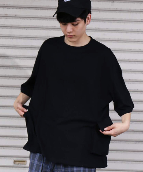revertical(リバーティカル)の「ダブルポケット ビッグシルエットTシャツ(Tシャツ/カットソー・メンズ・ホワイト/ブラック/ベージュ/ブラウン・M/L)」の3枚目の写真