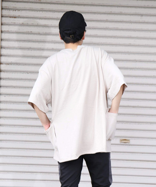 revertical(リバーティカル)の「ダブルポケット ビッグシルエットTシャツ(Tシャツ/カットソー・メンズ・ホワイト/ブラック/ベージュ/ブラウン・M/L)」の18枚目の写真