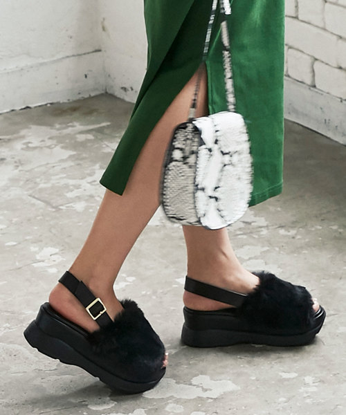 KOBE LETTUCE（コウベレタス）の「エコファー厚底スポーツサンダル（サンダル・レディース・アイボリー/ブラウン/ブラック・L/LL/M/S）」の2枚目の写真