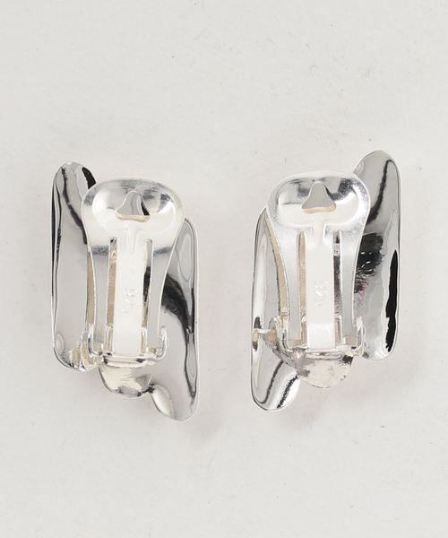 TONE SELECT GOODS(トーンセレクトグッズ)の「【925 SILVER ACC】3ラインドロップイヤリングSV925(OG)(イヤリング・レディース・シルバー・FREE)」の2枚目の写真