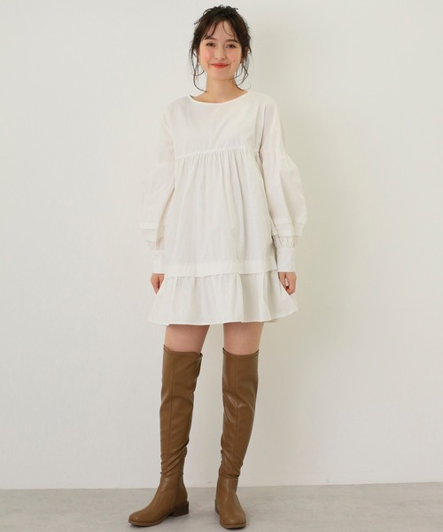 one after another NICE CLAUP(ワンアフターアナザーナイスクラップ)の「袖タック入りAラインチュニック(ワンピース・レディース・アイボリー/オフホワイト/ベージュ・FREE)」の10枚目の写真