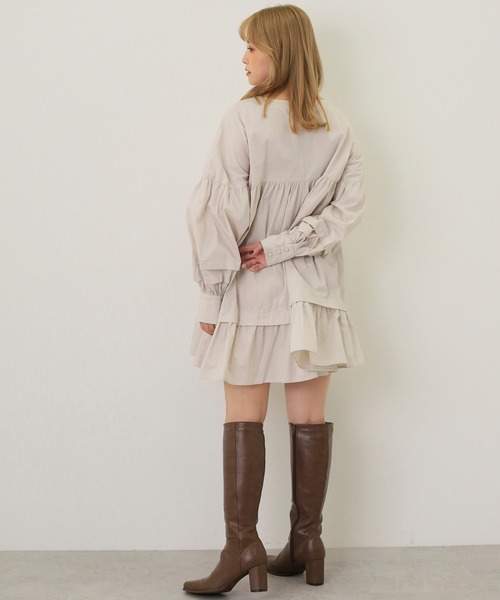 one after another NICE CLAUP(ワンアフターアナザーナイスクラップ)の「袖タック入りAラインチュニック(ワンピース・レディース・アイボリー/オフホワイト/ベージュ・FREE)」の19枚目の写真