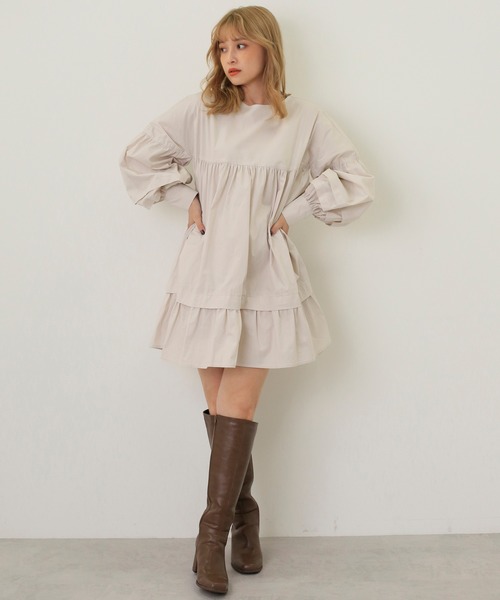 one after another NICE CLAUP(ワンアフターアナザーナイスクラップ)の「袖タック入りAラインチュニック(ワンピース・レディース・アイボリー/オフホワイト/ベージュ・FREE)」の18枚目の写真