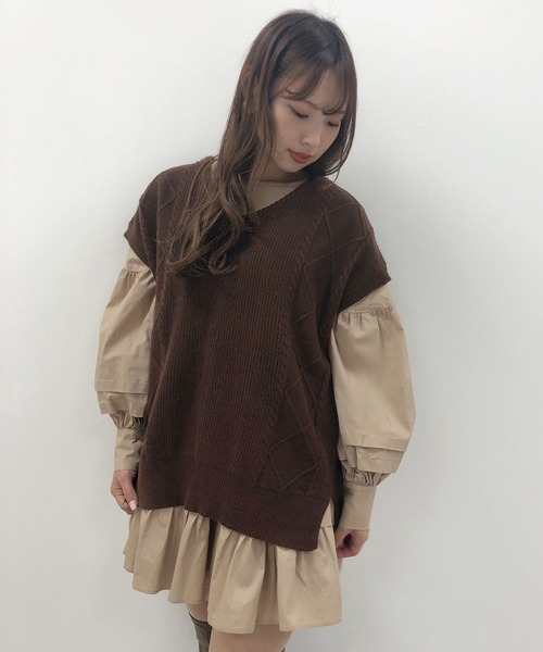 one after another NICE CLAUP(ワンアフターアナザーナイスクラップ)の「袖タック入りAラインチュニック(ワンピース・レディース・アイボリー/オフホワイト/ベージュ・FREE)」の8枚目の写真