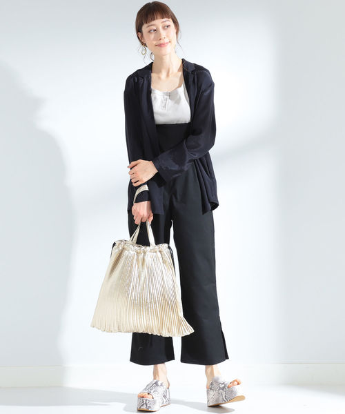 Ray BEAMS(レイビームス)の「Ray BEAMS / メタリック プリーツ バッグ(ハンドバッグ・レディース・シルバー/ゴールド・ONE SIZE)」の15枚目の写真