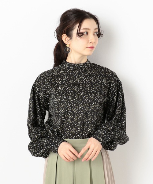 archives(アルシーヴ)の「小花柄プリントボリュームスリーブブラウス(シャツ/ブラウス・レディース・ブラック/ベージュ/オフホワイト・MEDIUM)」の10枚目の写真