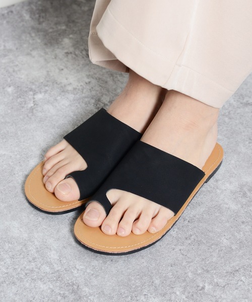 shopnikoniko（ショップニコニコ）の「ぺたんこ親指トングサンダル（サンダル・レディース・キャメル/アイボリー/ブラック・LL/S/M/L）」の14枚目の写真